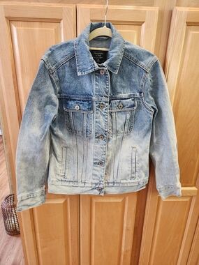Abercrombie & Fitch Womens Light Blue Denim Jacket